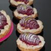 Tartelettes poires, framboise ( biscuit dacquoise, poires à la marinade de framboise, compoté de framboises, crème mousseline vanille) ( sans gluten) - Boulangerie Brin
