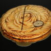 Tarte aux pommes ( pommes, compote de pommes et fond de pâte feuilleté)