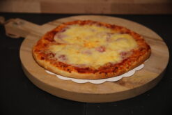 Pizza Roma (Sauce tomate, jambon et mozzarella) - Boulangerie Brin
